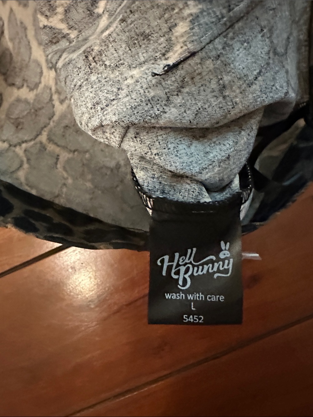Hell Bunny Leopard Print Pencil Skirt - Black and Tan - Picture 5 of 11